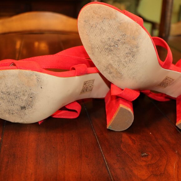 FINAL OFFER! - Carcuume Ellery Red Suede Lace-up Heels - size 10 - Picture 8 of 9